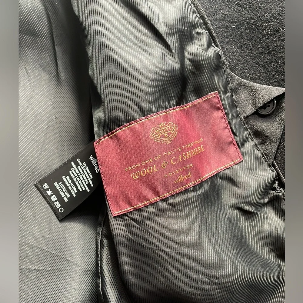 🔥🔥🔥 Wilfred | Peacoat - Picture 4 of 5